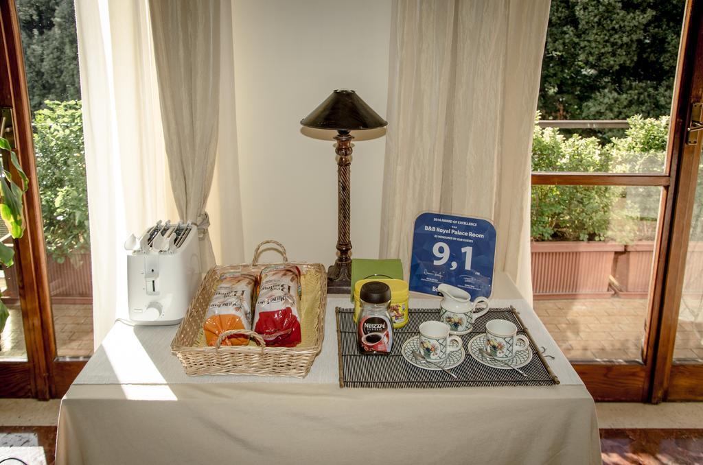 B&B Royal Palace Room Καζέρτα Εξωτερικό φωτογραφία